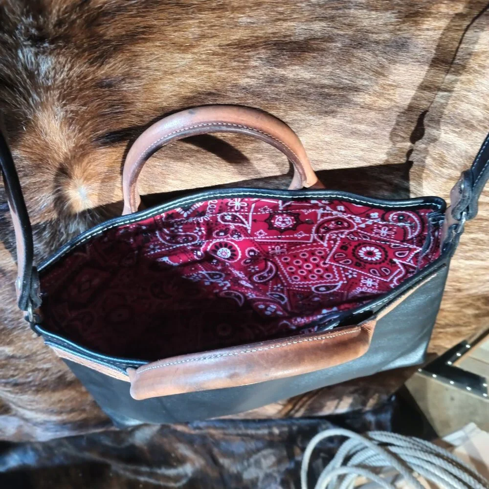 Purse - Picture 2 of 2